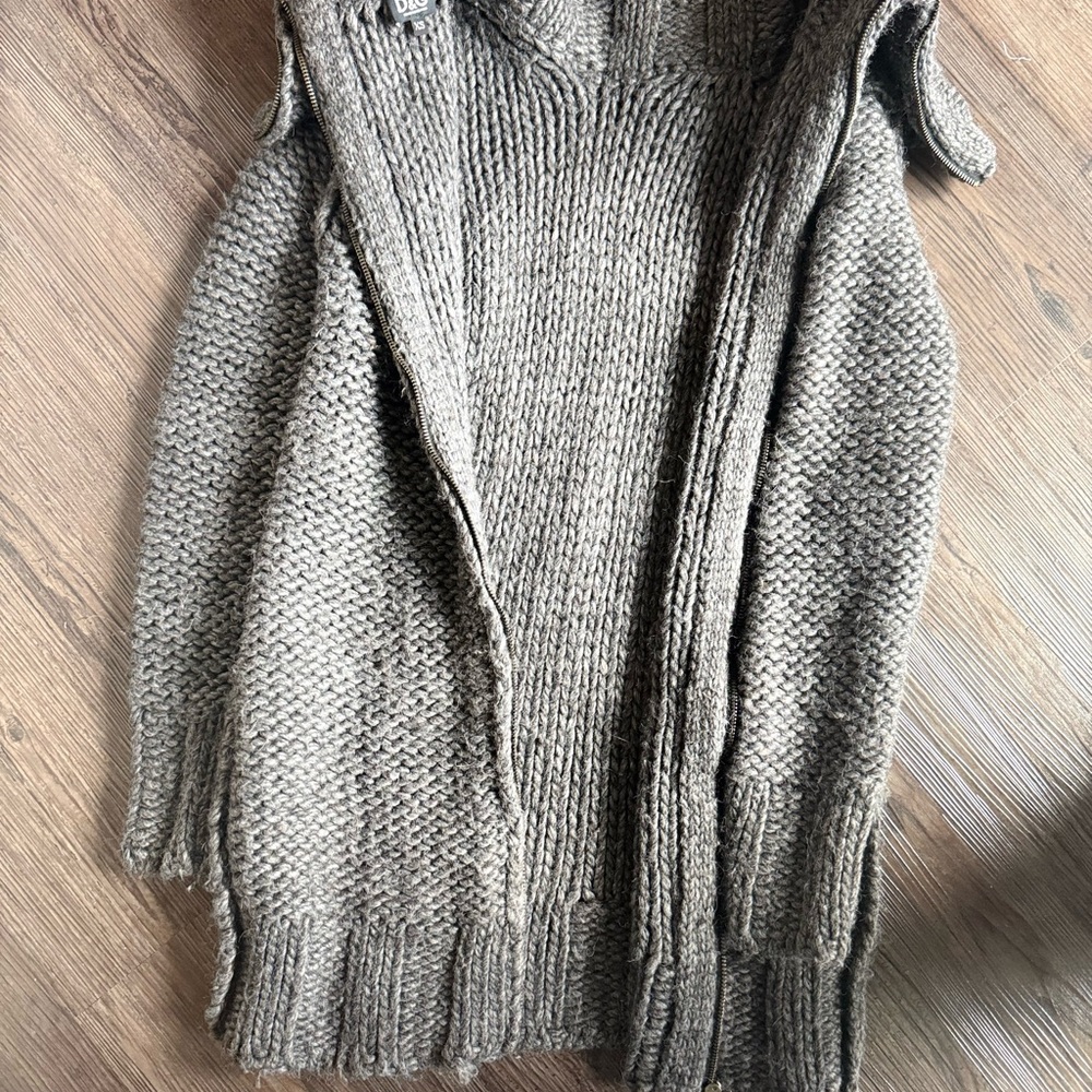 Dolce & Gabbana Grey Wool Cardigan